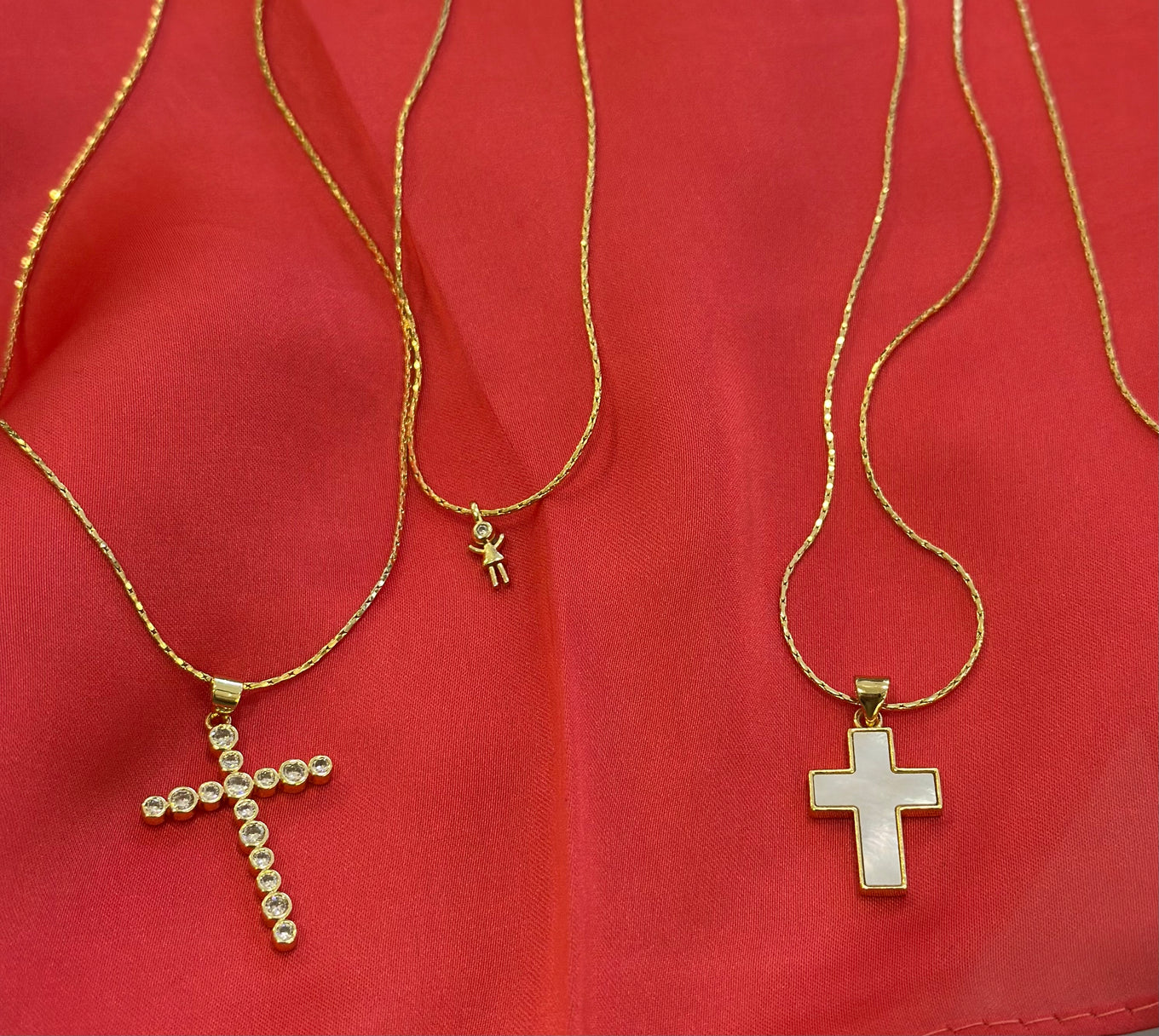 Collar fino oro