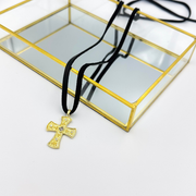 Collar Cruz con cuero