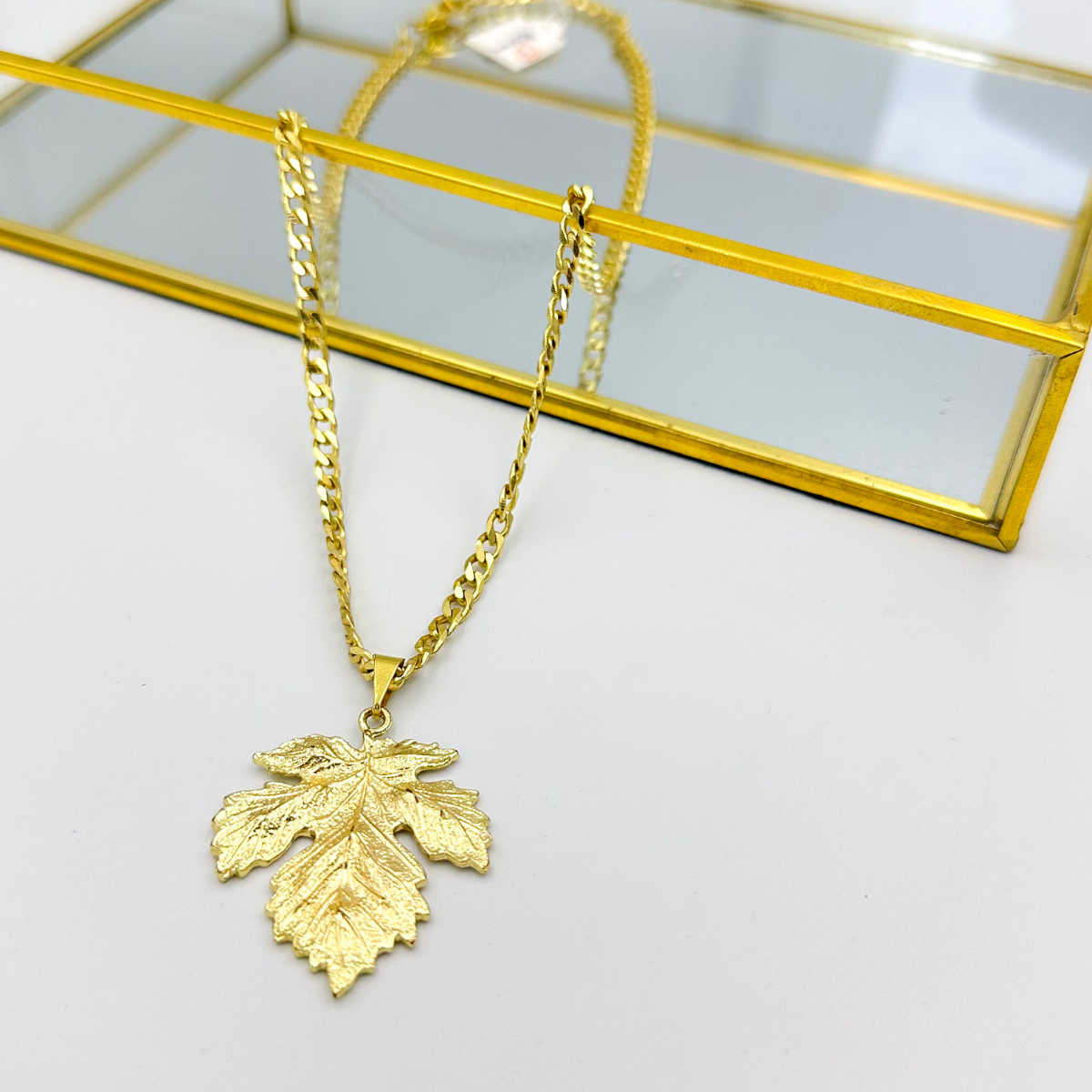 Collar Hoja nervadura