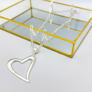 Collar Corazon inclinado