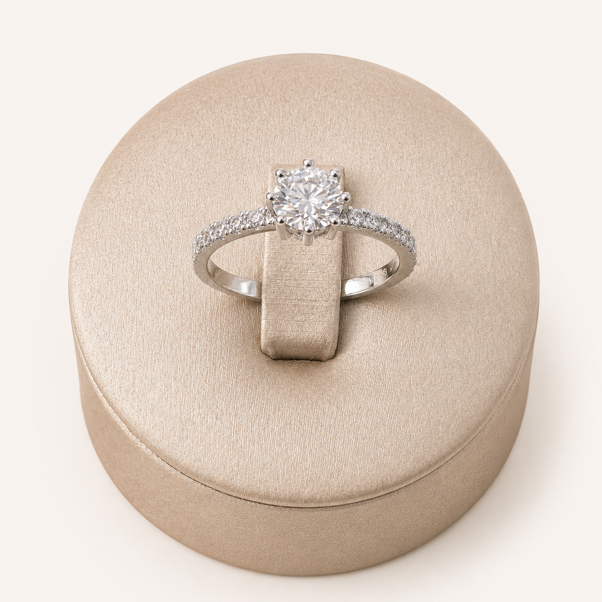 Anillo Amanda