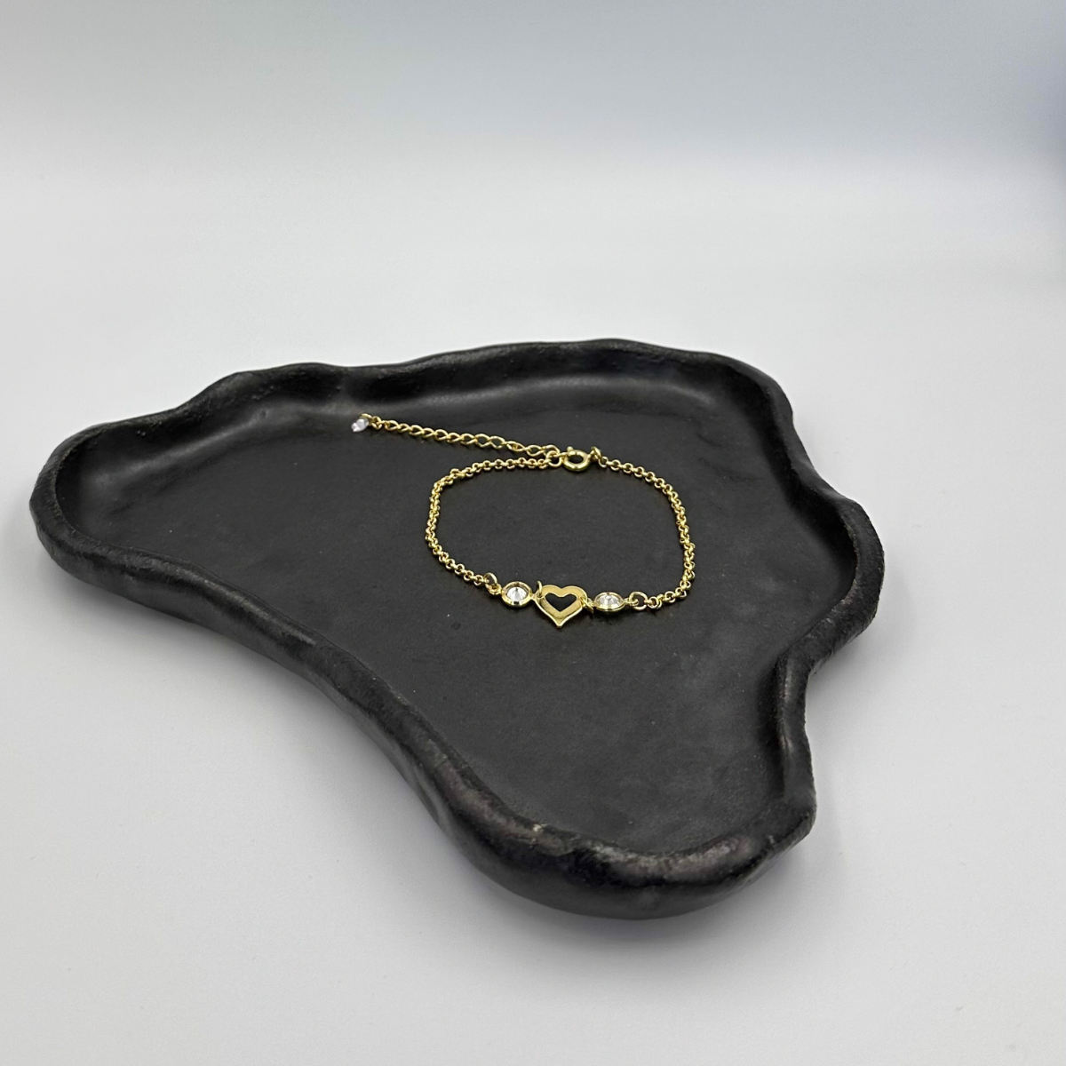 PULSERA cadenita rolo, circones y corazón&nbsp;calado al centro2