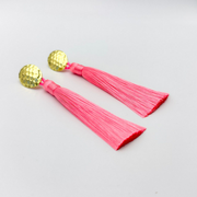 aros-borla-fucsia-dorados-mcjoyas